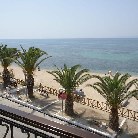 Hotel Akrogiali Ouranoupoli Exterior photo
