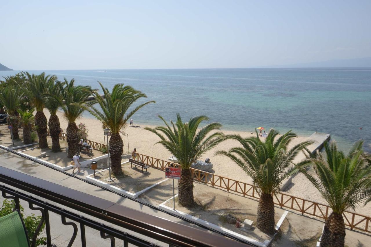 Hotel Akrogiali Ouranoupoli Exterior photo