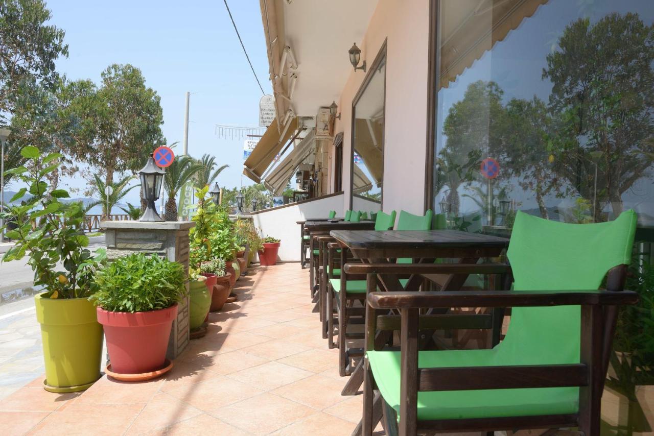 Hotel Akrogiali Ouranoupoli Exterior photo