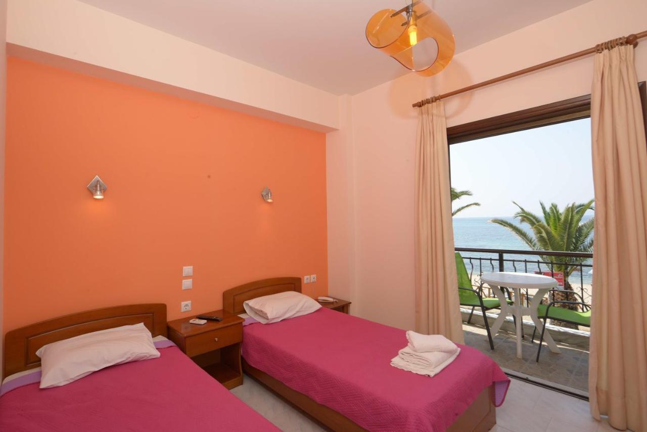 Hotel Akrogiali Ouranoupoli Exterior photo